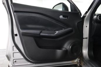 Nissan Juke 1.0 DIG-T N-Connecta DCT Auto Euro 6 (s/s) 5dr