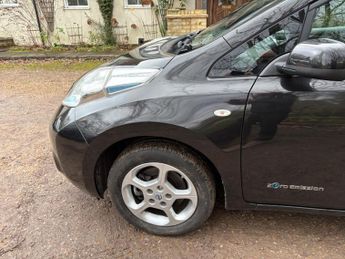 Nissan Leaf 24kWh Acenta Auto 5dr