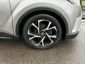 Toyota C-HR 1.8 VVT-h Dynamic CVT Euro 6 (s/s) 5dr