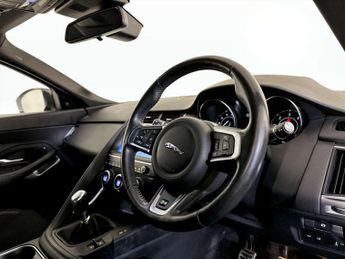 Jaguar E-PACE 2.0 D150 R-Dynamic SUV 5dr Diesel Manual Euro 6 (s/s) (150 ps)