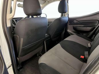 Mitsubishi L200 2.2 DI-D DC 4Life Pickup Double Cab 4dr Diesel Manual 4WD Euro 6