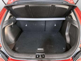 Hyundai KONA 39kWh SE Connect SUV 5dr Electric Auto (10.5kW Charger) (136 ps)