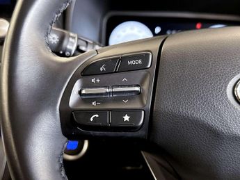 Hyundai KONA 39kWh SE Connect SUV 5dr Electric Auto (10.5kW Charger) (136 ps)
