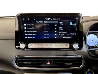 Hyundai KONA 39kWh SE Connect SUV 5dr Electric Auto (10.5kW Charger) (136 ps)