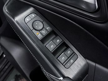 Nissan Qashqai 1.3 DIG-T MHEV N-Connecta SUV 5dr Petrol Hybrid XTRON Euro 6 (s/