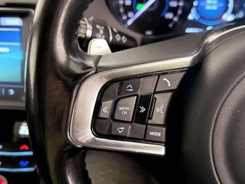 Jaguar F-PACE 2.0 D180 R-Sport SUV 5dr Diesel Auto AWD Euro 6 (s/s) (180 ps)