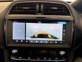 Jaguar F-PACE 2.0 D180 R-Sport SUV 5dr Diesel Auto AWD Euro 6 (s/s) (180 ps)