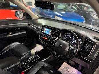 Mitsubishi Outlander 2.0 MIVEC 4 SUV 5dr Petrol CVT 4WD Euro 6 (s/s) (150 ps)