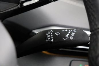 Volkswagen ID.4 Pro 77kWh Life Auto 5dr