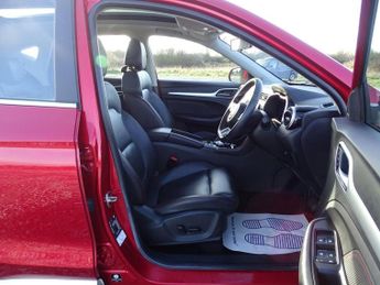 MG MG ZS 72.6kWh Trophy Long Range Auto 5dr