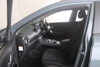 Hyundai KONA 39kWh Premium Auto 5dr (10.5kW Charger)