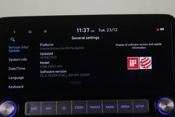 Hyundai KONA 39kWh Premium Auto 5dr (10.5kW Charger)