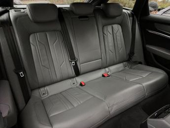 Audi A6 Avant 2.0 TDI 40 S line S Tronic Euro 6 (s/s) 5dr