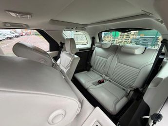 Land Rover Discovery 3.0 TD V6 HSE Auto 4WD Euro 6 (s/s) 5dr