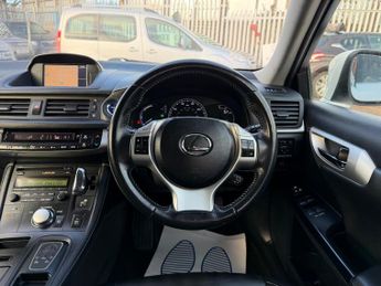 Lexus CT 1.8 200h Advance CVT Euro 5 (s/s) 5dr
