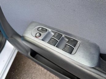 Honda Jazz 1.4 i-DSI SE CVT-7 5dr