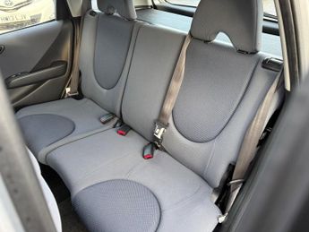 Honda Jazz 1.4 i-DSI SE CVT-7 5dr