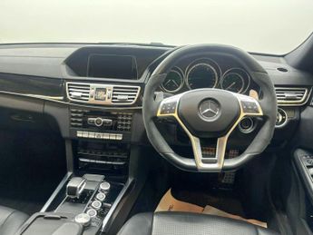 Mercedes-Benz E Class 5.5 E63 V8 BiTurbo AMG SpdS MCT Euro 6 (s/s) 4dr