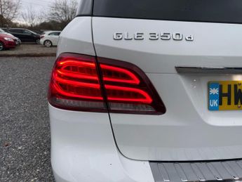 Mercedes-Benz GLE 3.0 GLE350d V6 AMG Line (Premium) G-Tronic 4MATIC Euro 6 (s/s) 5
