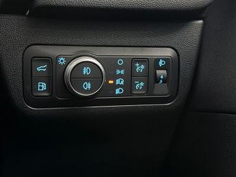 Ford Kuga 2.5 Duratec 14.4kWh ST-Line X Edition CVT Euro 6 (s/s) 5dr