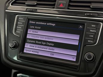 Volkswagen Tiguan 2.0 TDI BlueMotion Tech SEL DSG 4Motion Euro 6 (s/s) 5dr