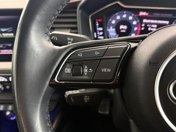 Audi A1 1.5 TFSI 35 S line Contrast Edition Sportback S Tronic Euro 6 (s