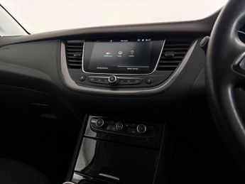 Vauxhall Grandland X 1.2 Turbo SRi Nav Auto Euro 6 (s/s) 5dr