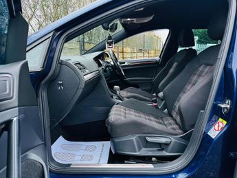 Volkswagen Golf 2.0 TSI GTI DSG Euro 6 (s/s) 5dr