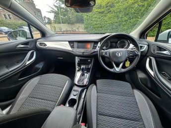 Vauxhall Astra 1.5 Turbo D SRi VX Line Nav Auto Euro 6 (s/s) 5dr