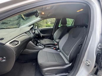 Vauxhall Astra 1.5 Turbo D SRi VX Line Nav Auto Euro 6 (s/s) 5dr