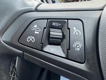 Vauxhall Astra 1.5 Turbo D SRi VX Line Nav Auto Euro 6 (s/s) 5dr