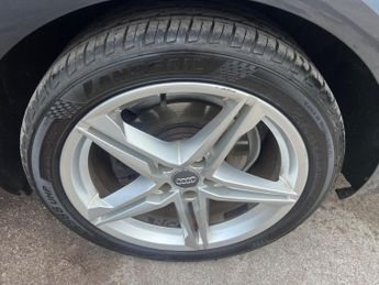 Audi A4 2.0 TDI S line S Tronic Euro 6 (s/s) 4dr