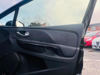 Renault Clio 1.5 dCi Dynamique S MediaNav EDC Euro 5 5dr