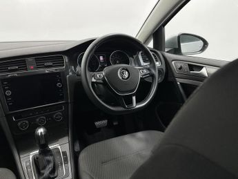 Volkswagen e-Golf 35.8kWh e-Golf Auto 5dr