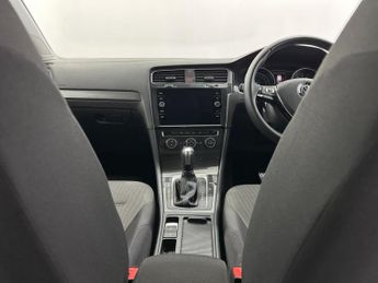 Volkswagen e-Golf 35.8kWh e-Golf Auto 5dr