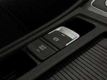 Volkswagen e-Golf 35.8kWh e-Golf Auto 5dr