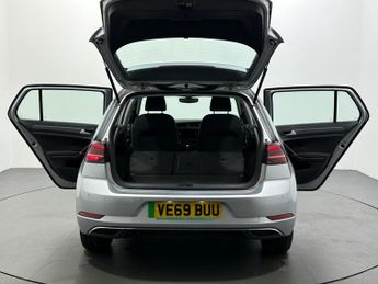 Volkswagen e-Golf 35.8kWh e-Golf Auto 5dr