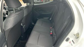 Toyota Yaris 1.5 VVT-h Design E-CVT Euro 6 (s/s) 5dr