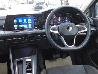 Volkswagen Golf 1.5 eTSI MHEV Style DSG Euro 6 (s/s) 5dr