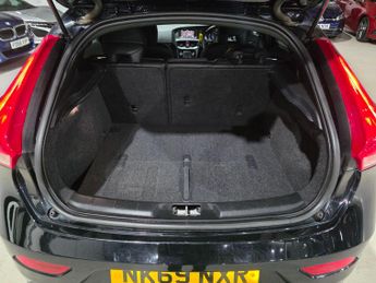 Volvo V40 1.5 T3 R-Design Edition Auto Euro 6 (s/s) 5dr