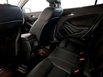 Mercedes-Benz GLA 2.1 GLA200d SE SUV 5dr Diesel 7G-DCT Euro 6 (s/s) (136 ps)