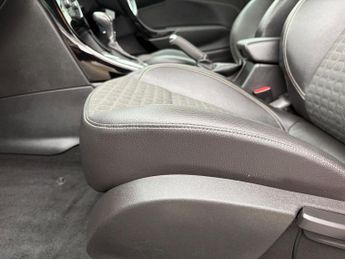 Vauxhall Astra GTC 1.4i Turbo SRi Auto Euro 6 3dr