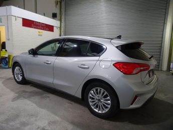 Ford Focus 1.5T EcoBoost Titanium Auto Euro 6 (s/s) 5dr