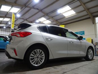Ford Focus 1.5T EcoBoost Titanium Auto Euro 6 (s/s) 5dr