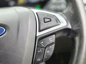Ford Mondeo 2.0 TiVCT Titanium CVT Euro 6 (s/s) 4dr