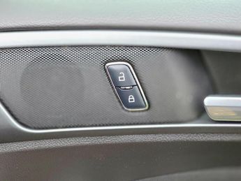 Ford Mondeo 2.0 TiVCT Titanium CVT Euro 6 (s/s) 4dr