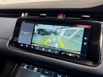 Land Rover Range Rover Evoque 1.5 P300e 12.2kWh R-Dynamic SE SUV 5dr Petrol Plug-in Hybrid Aut