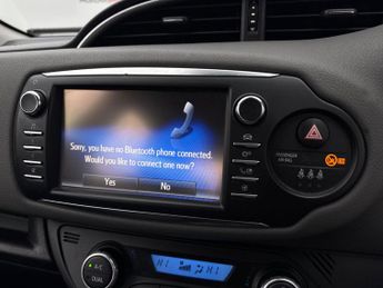 Toyota Yaris 1.5 VVT-h Icon Tech E-CVT Euro 6 (s/s) 5dr