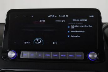 Hyundai KONA 39kWh Premium Auto 5dr (10.5kW Charger)