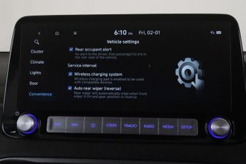 Hyundai KONA 39kWh Premium Auto 5dr (10.5kW Charger)